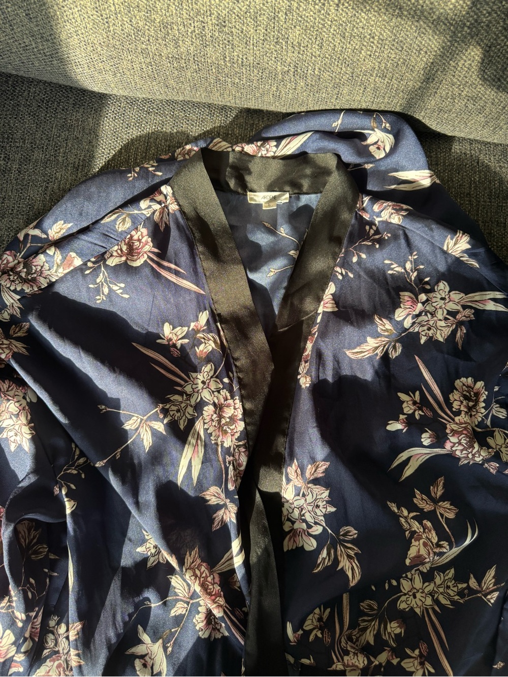 Navy Floral Kimono Robe with Black Trim - Picture 6 of 8